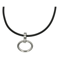Zierliche Halskette mit Ring der O